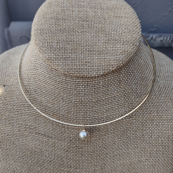 Vintage Sarah Coventry Gold Tone and Pearl Collar Necklace - Picture 2 of 6